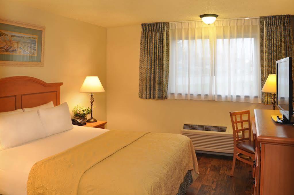 Quality Inn & Suites Silverdale Bangor-Keyport Exterior foto